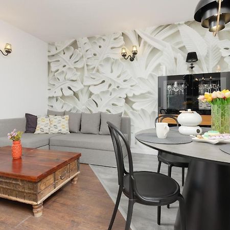 Blonia Wilanowskie Apartment Warsaw By Noclegi Renters Extérieur photo